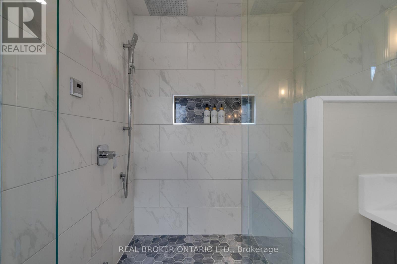 67 BIRCHWOOD DRIVE - 31