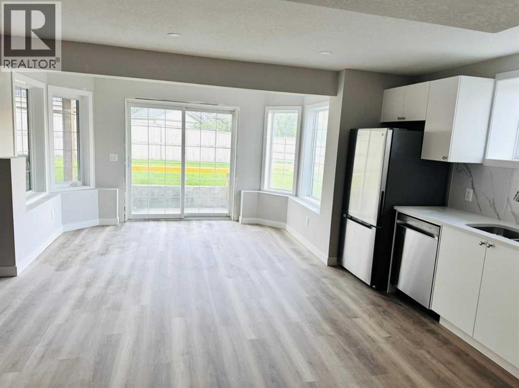 22 Baywater Cape SW, Airdrie — photo 2
