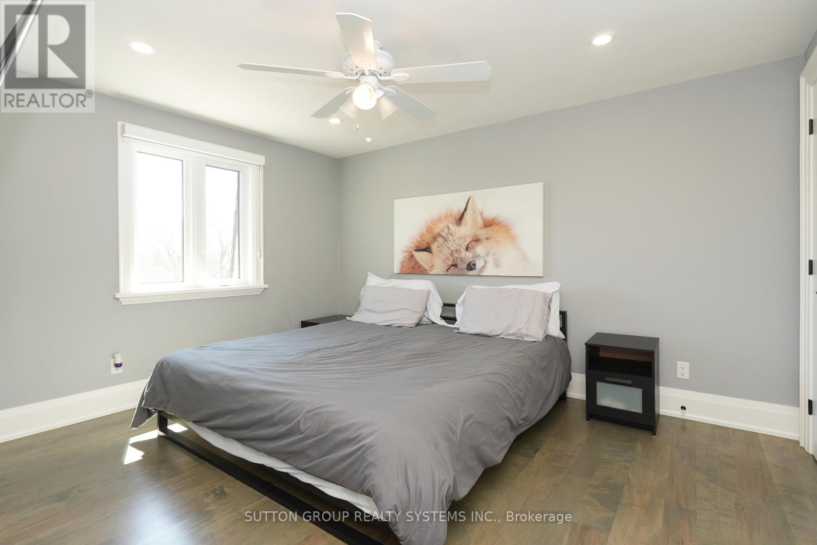 70 COURTLEIGH SQUARE - 20