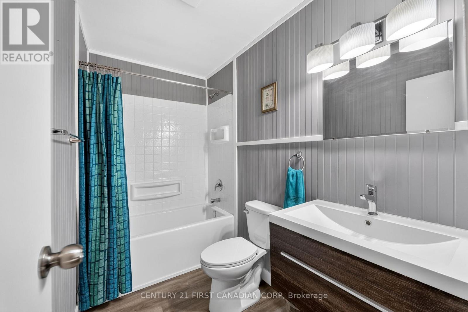 33943 SUNNYRIDGE ROAD - 18