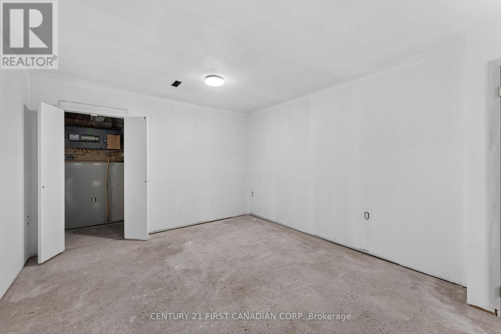 33943 SUNNYRIDGE ROAD - 21