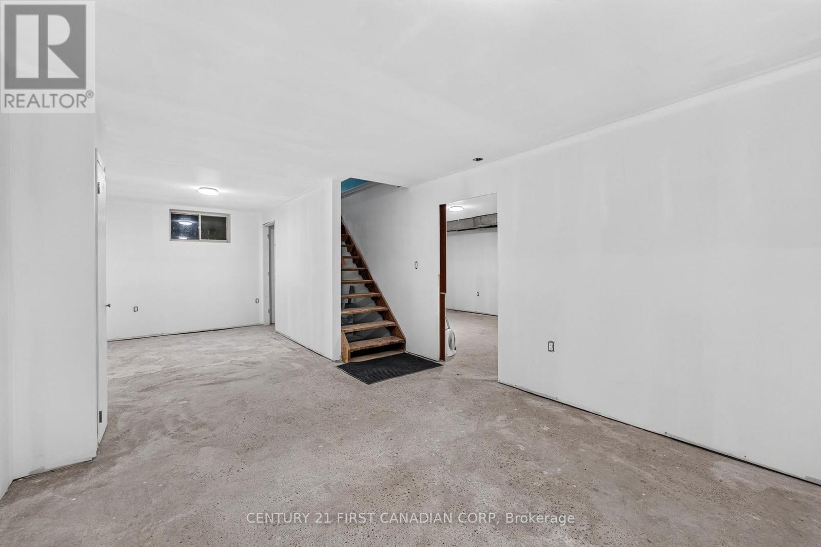33943 SUNNYRIDGE ROAD - 22