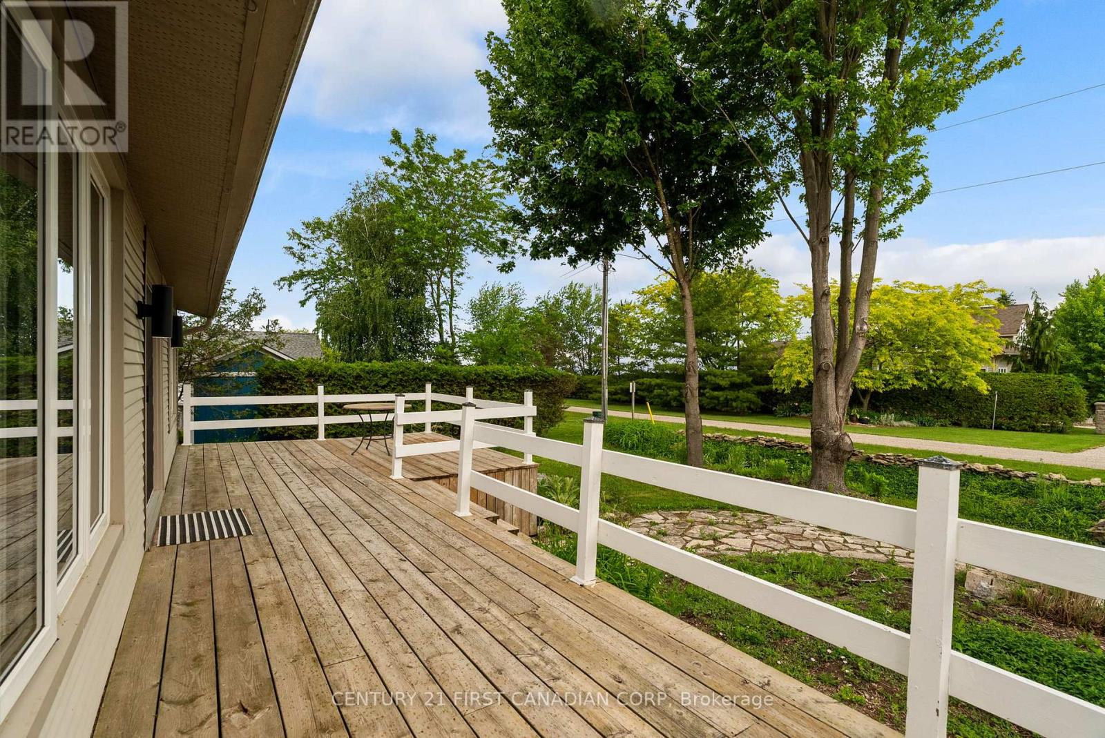 33943 SUNNYRIDGE ROAD - 24