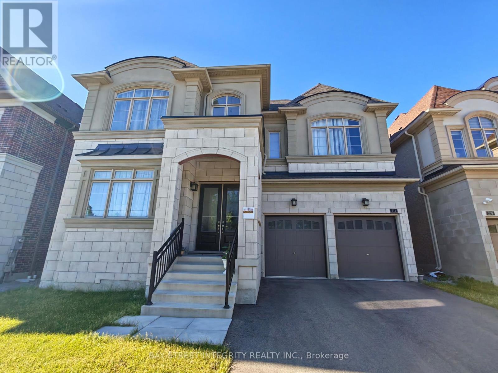 Photo of 211 HILLSVIEW DRIVE
