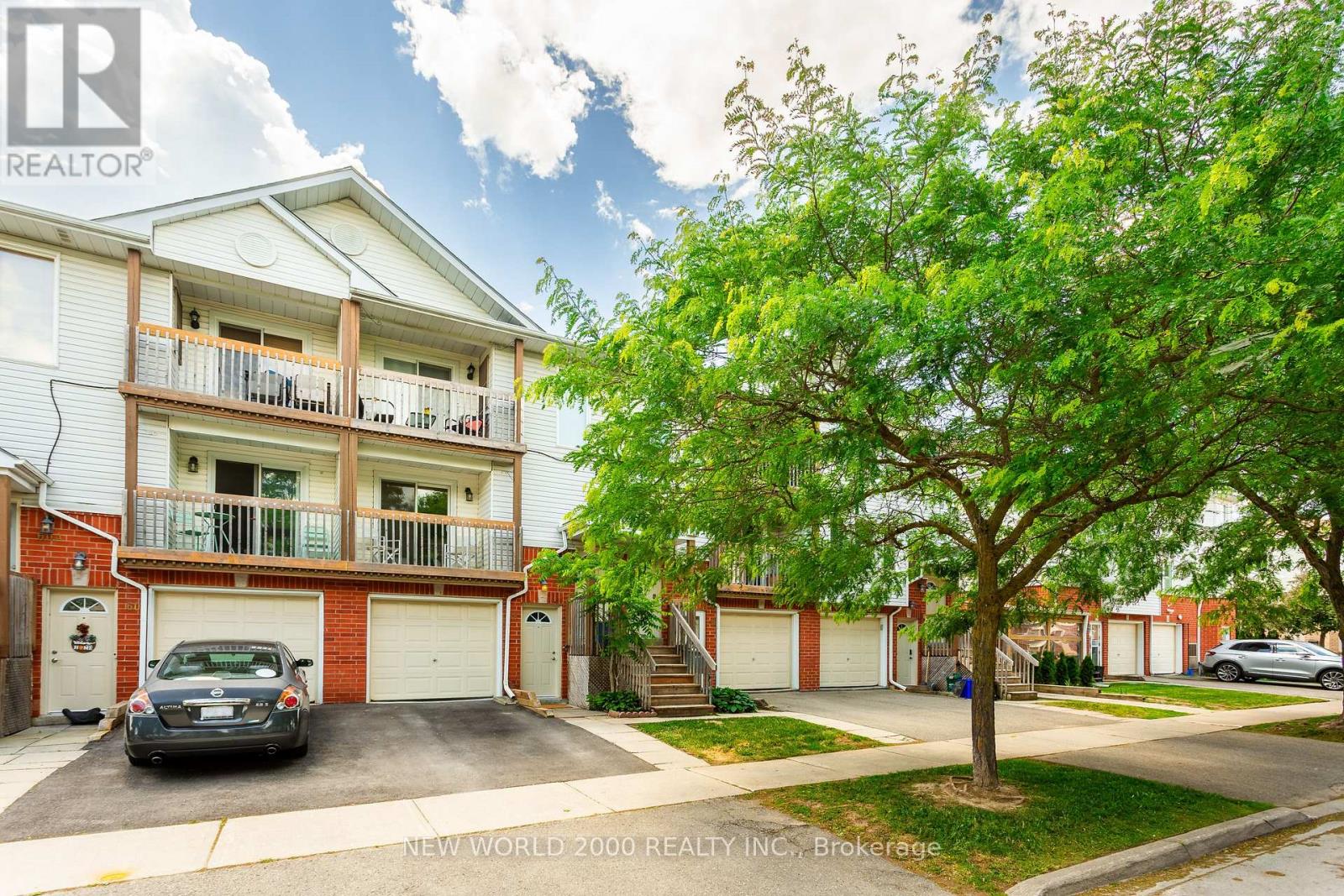 #58 58 STEWART MACLAREN ROAD - 1