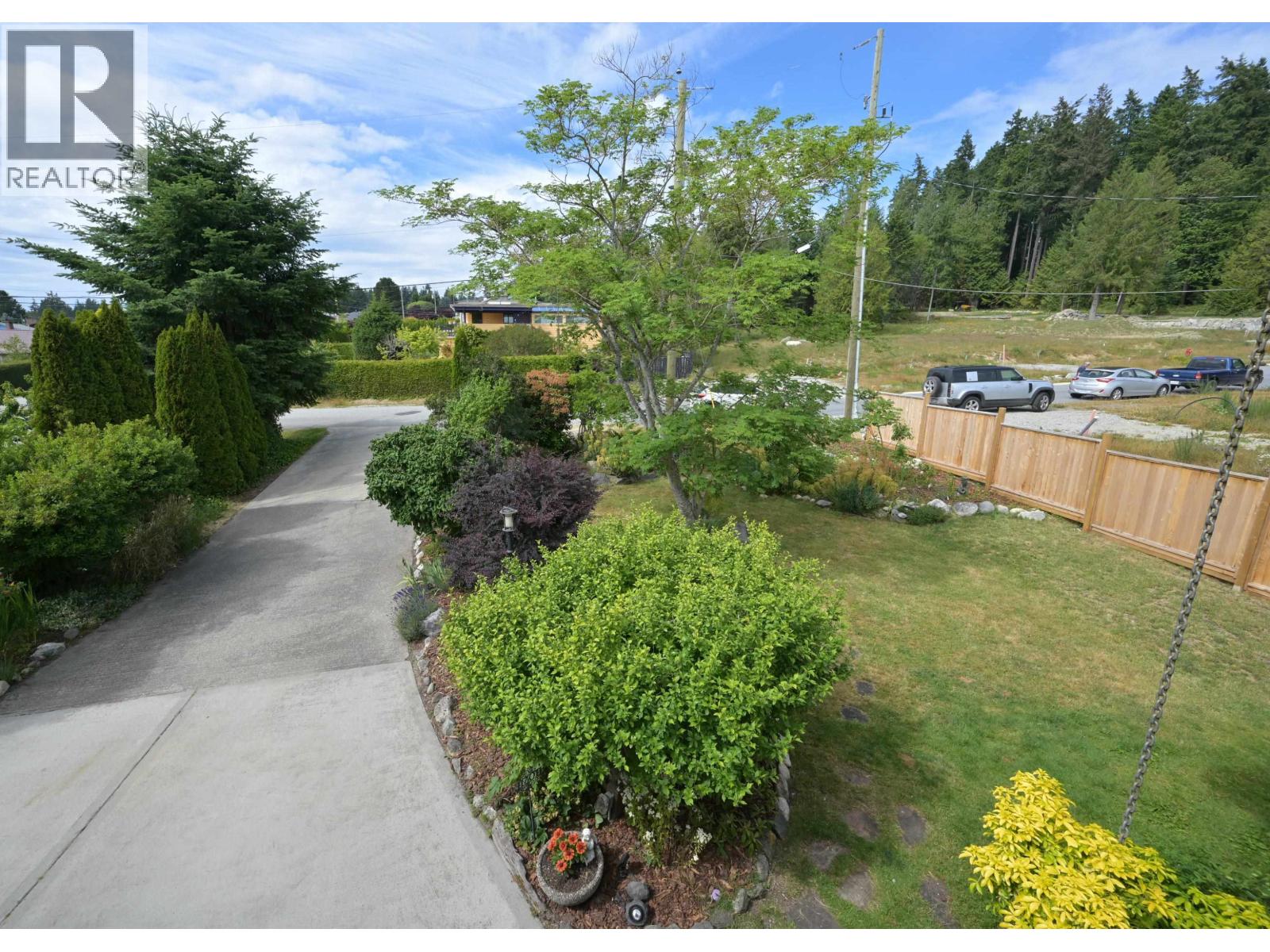 5125 SALAL ROAD, Sechelt