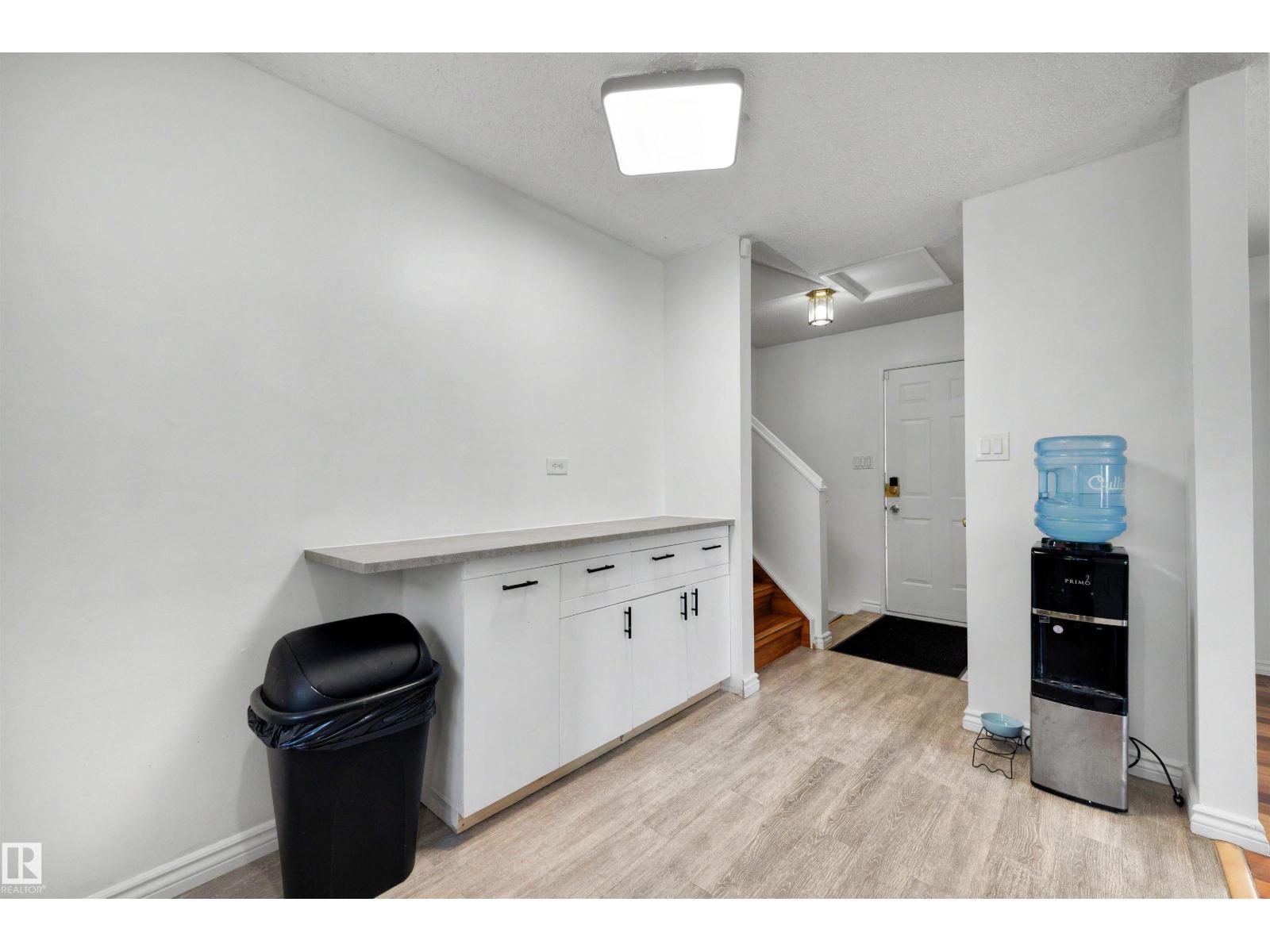 18661 61 AV NW — photo 12