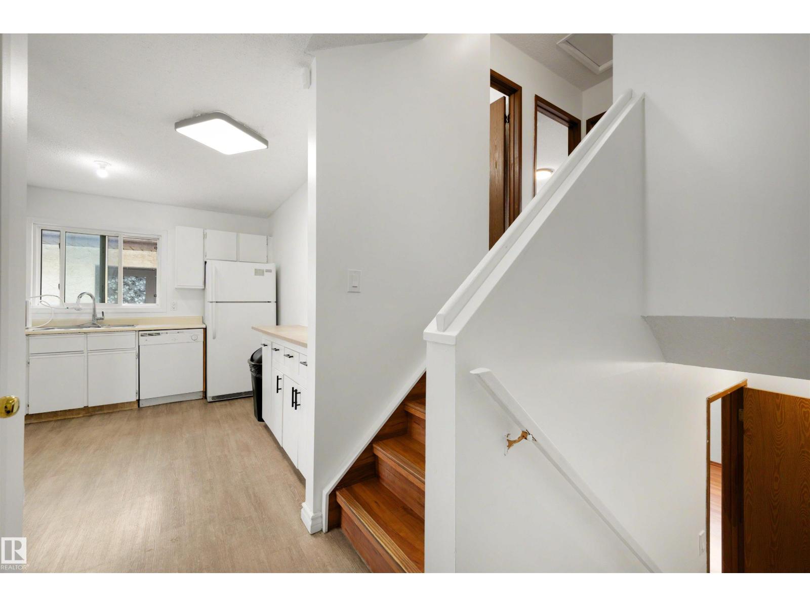 18661 61 AV NW — photo 14