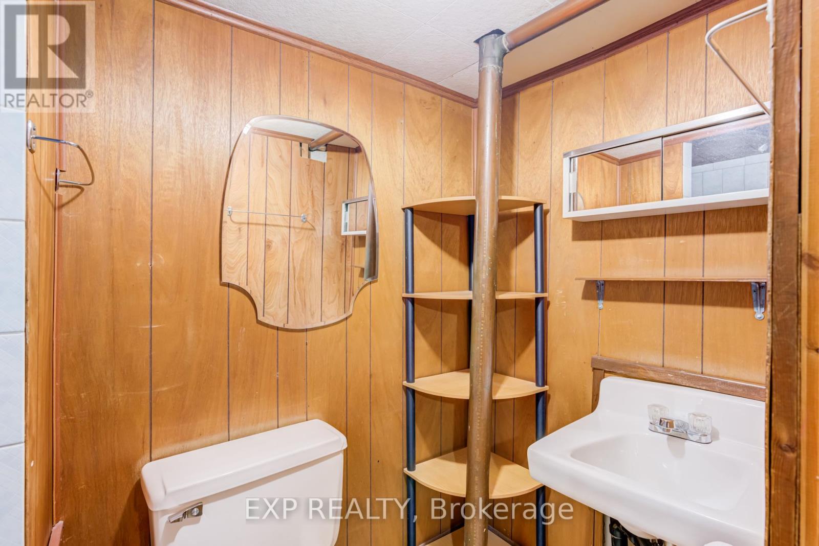83 GREEN BUSH ROAD - 32