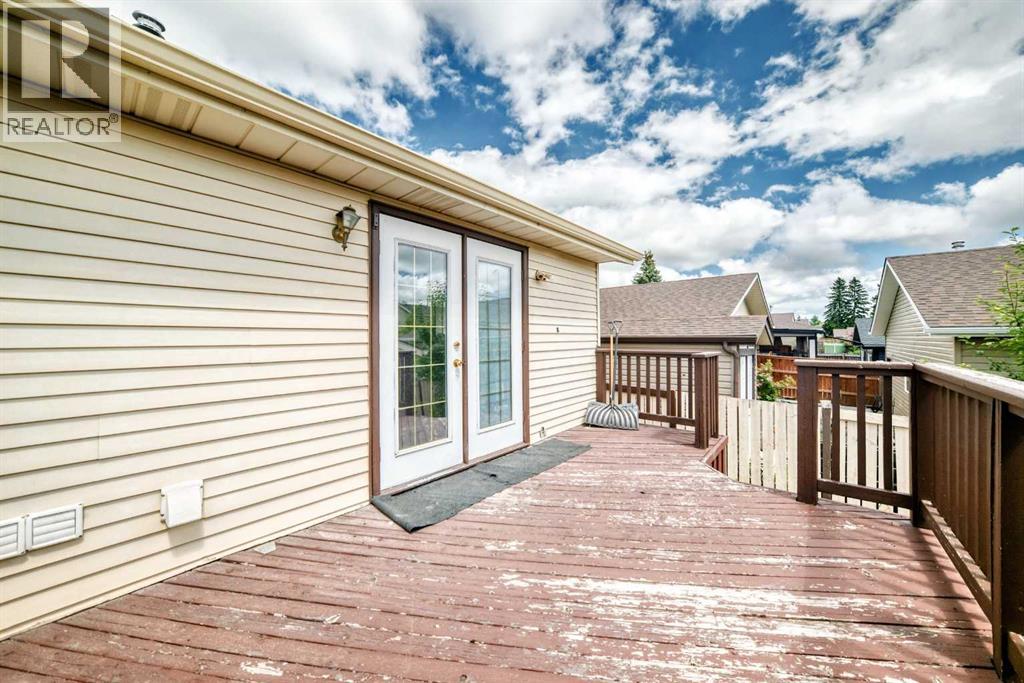 79 Castledale Way NE - 12