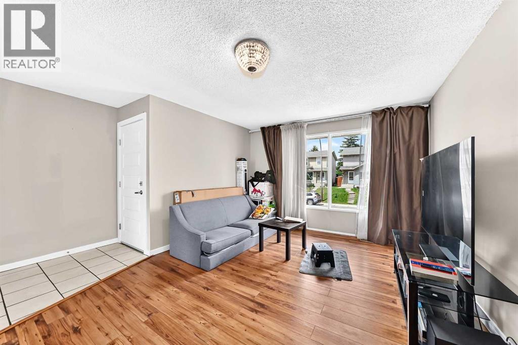79 Castledale Way NE - 15