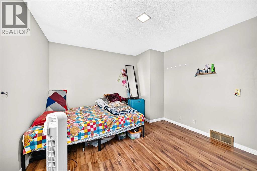 79 Castledale Way NE - 18