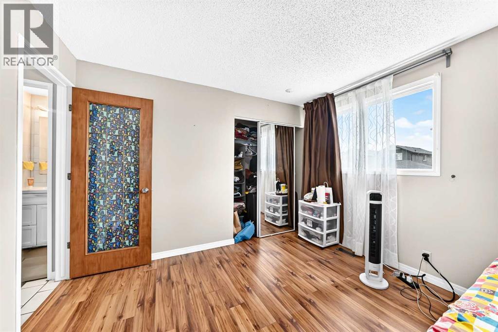 79 Castledale Way NE - 19