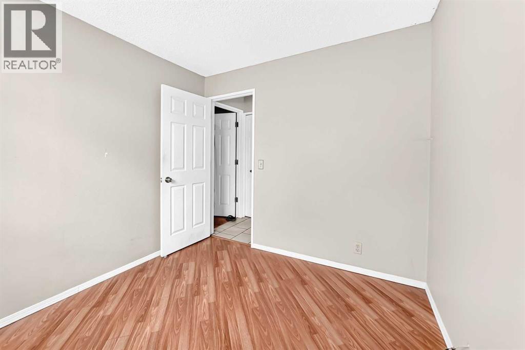 79 Castledale Way NE - 24