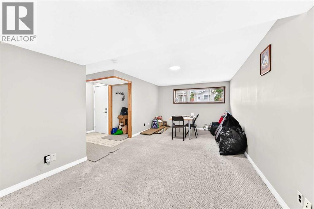 79 Castledale Way NE - 35