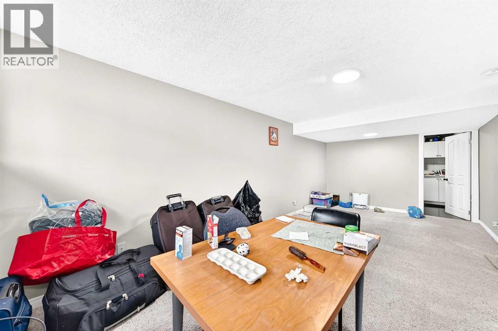 79 Castledale Way NE - 37