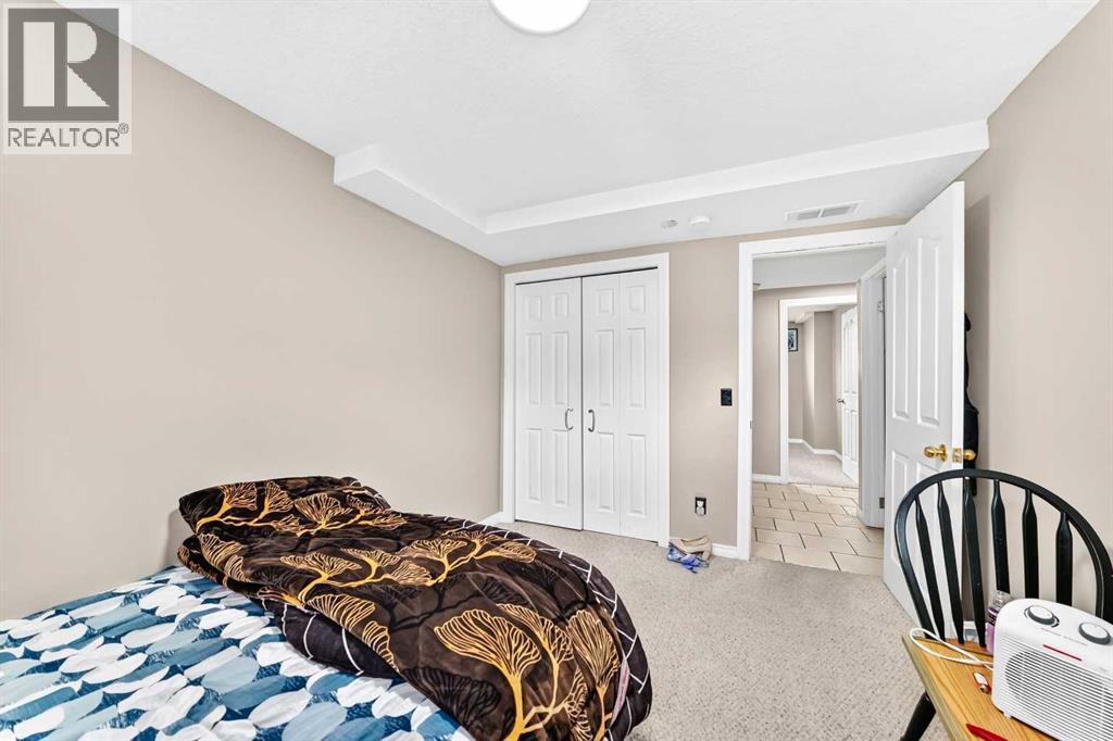 79 Castledale Way NE - 39