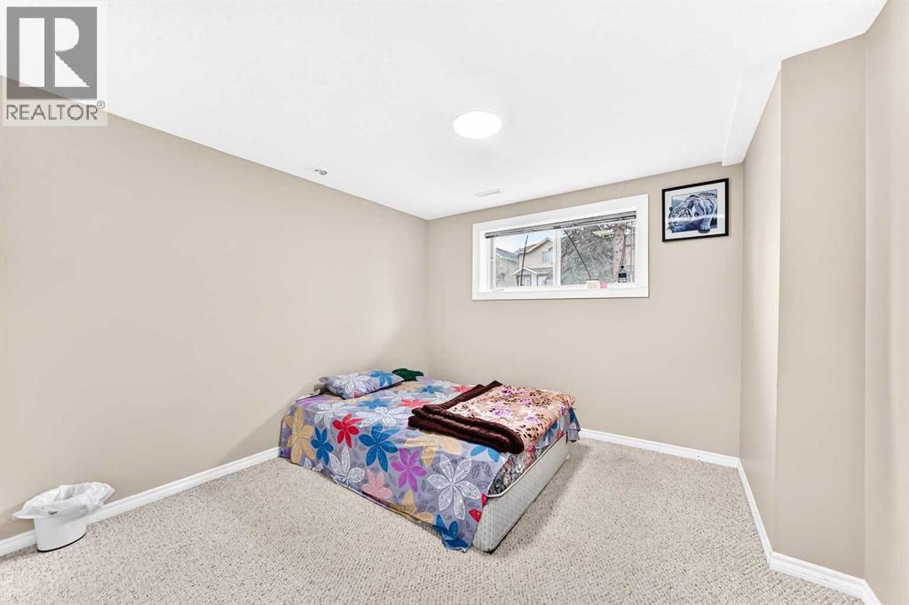 79 Castledale Way NE - 41
