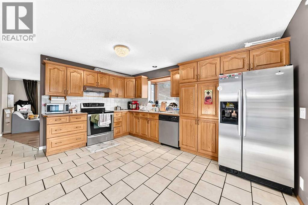 79 Castledale Way NE - 5
