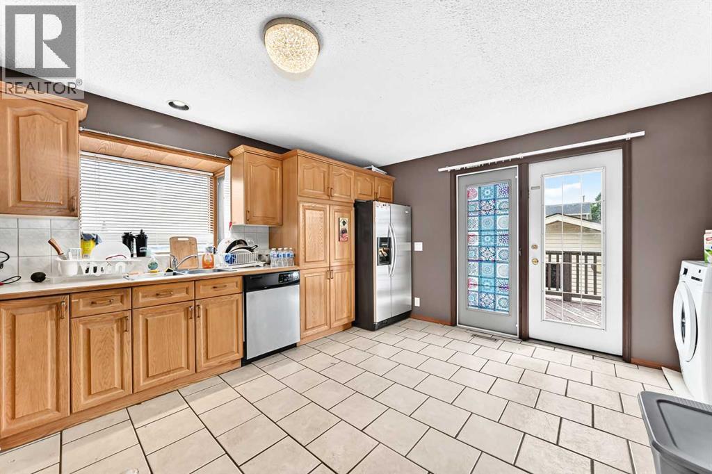 79 Castledale Way NE - 8