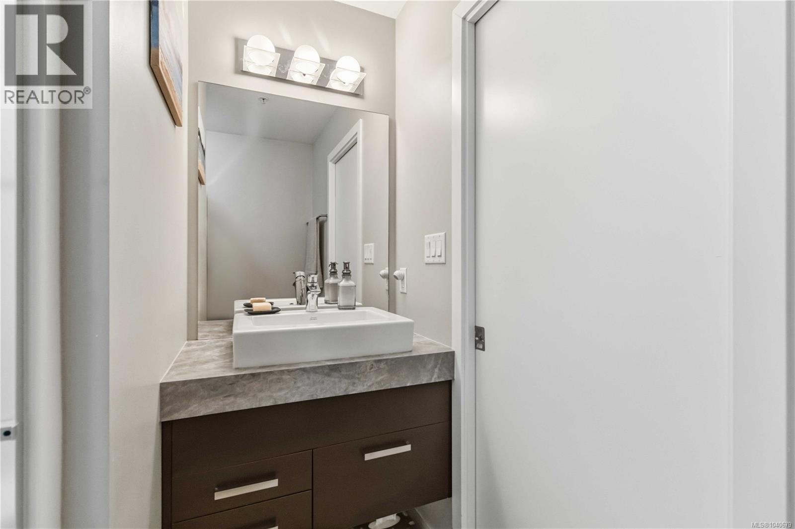 #116 2733 Peatt Rd - Image 23