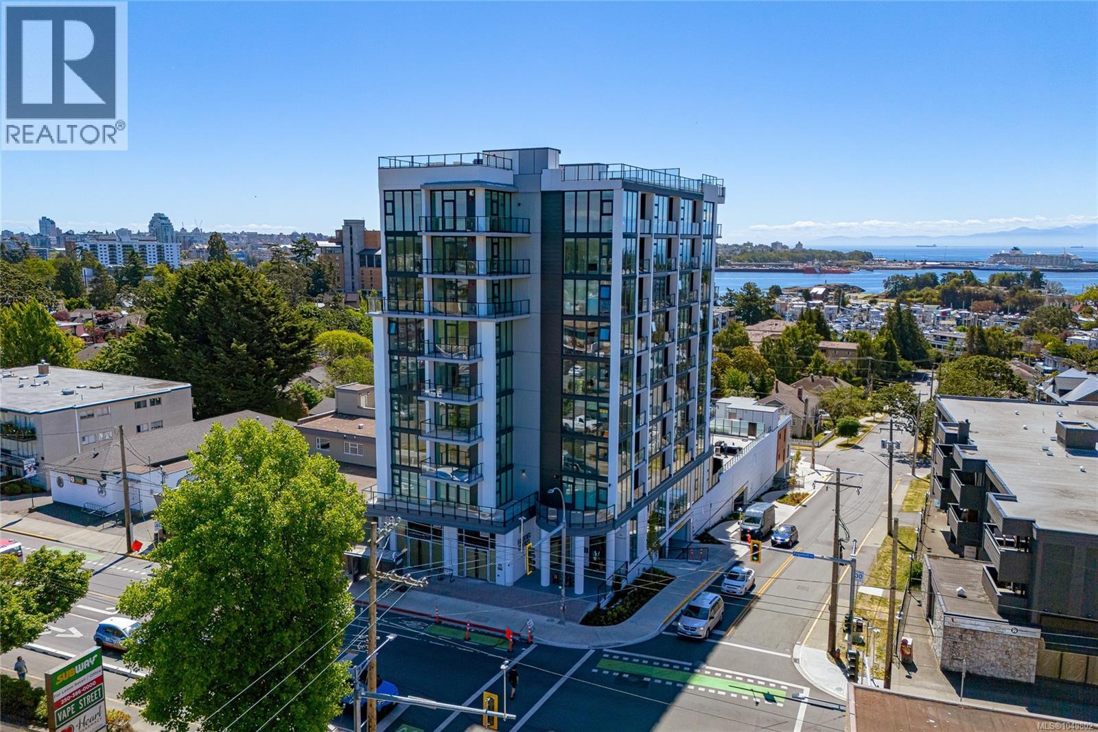 #301 899 Esquimalt St - 2
