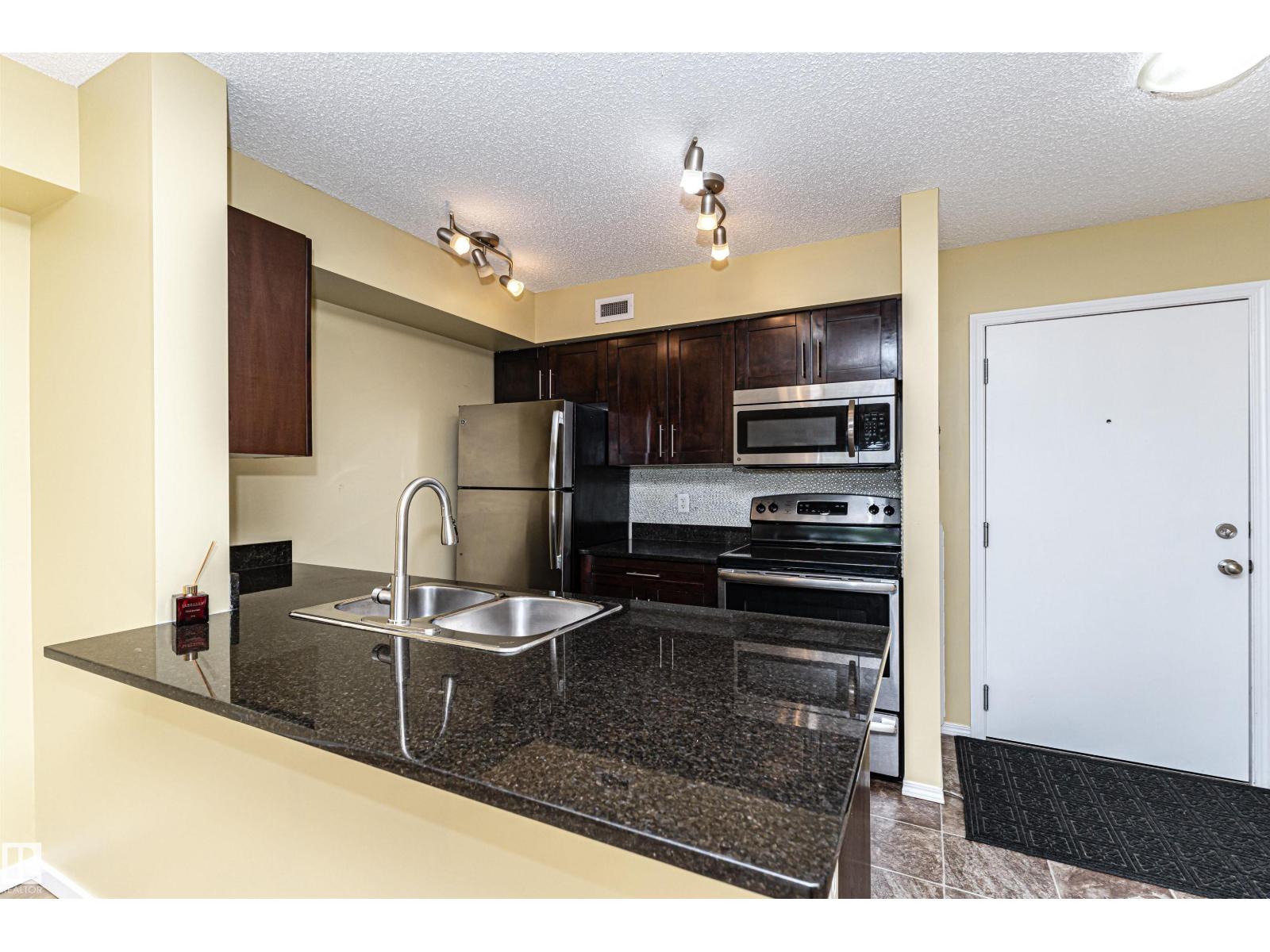#404 12045 22 AV SW — photo 10