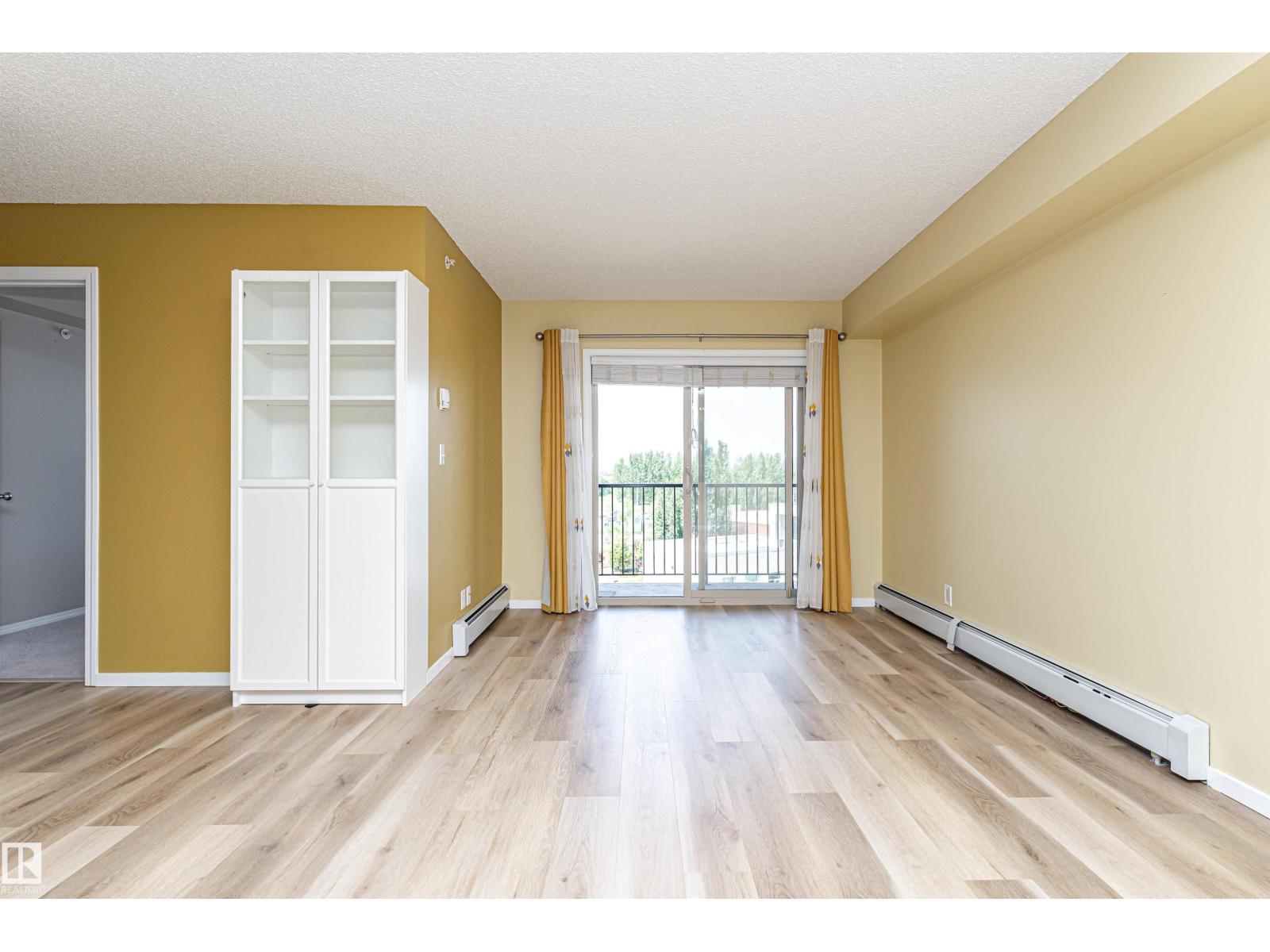 #404 12045 22 AV SW — photo 14