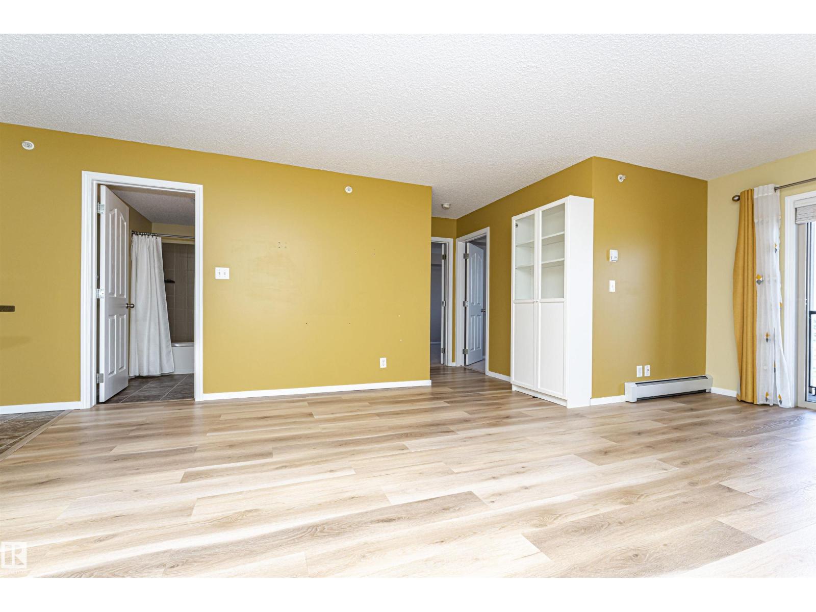 #404 12045 22 AV SW — photo 20