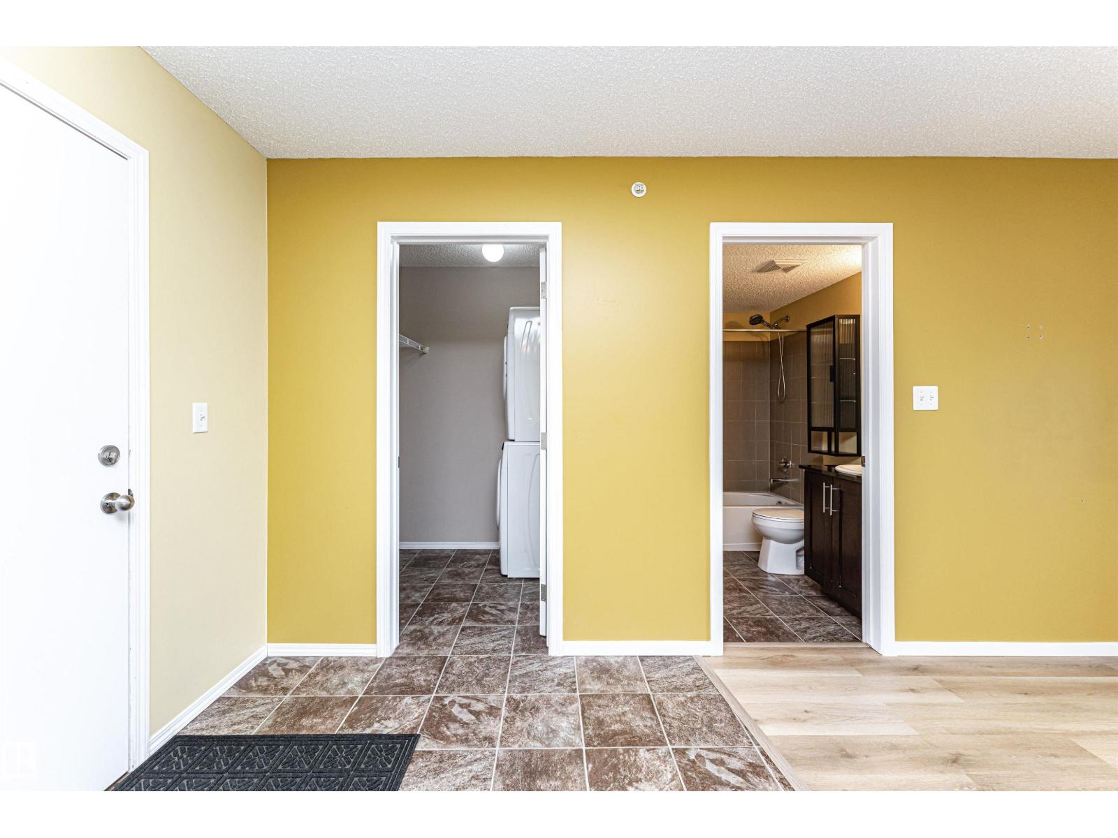 #404 12045 22 AV SW — photo 6