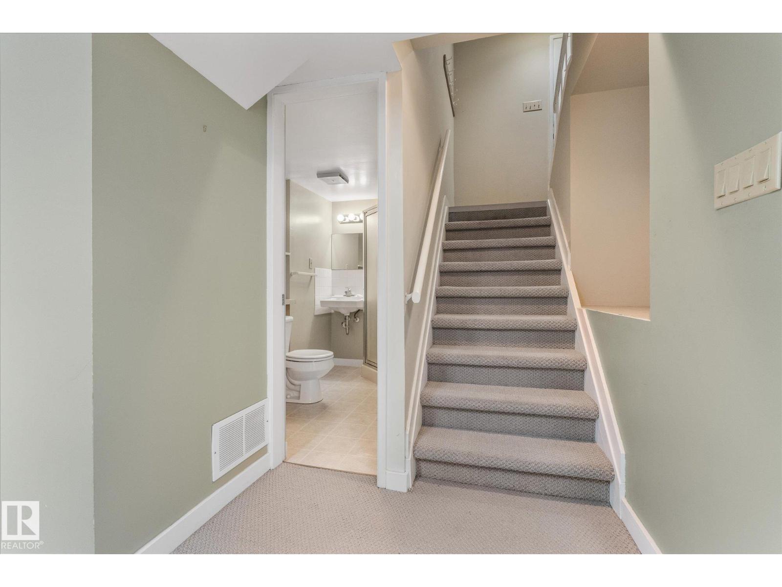 5927 138 AV NW — photo 22