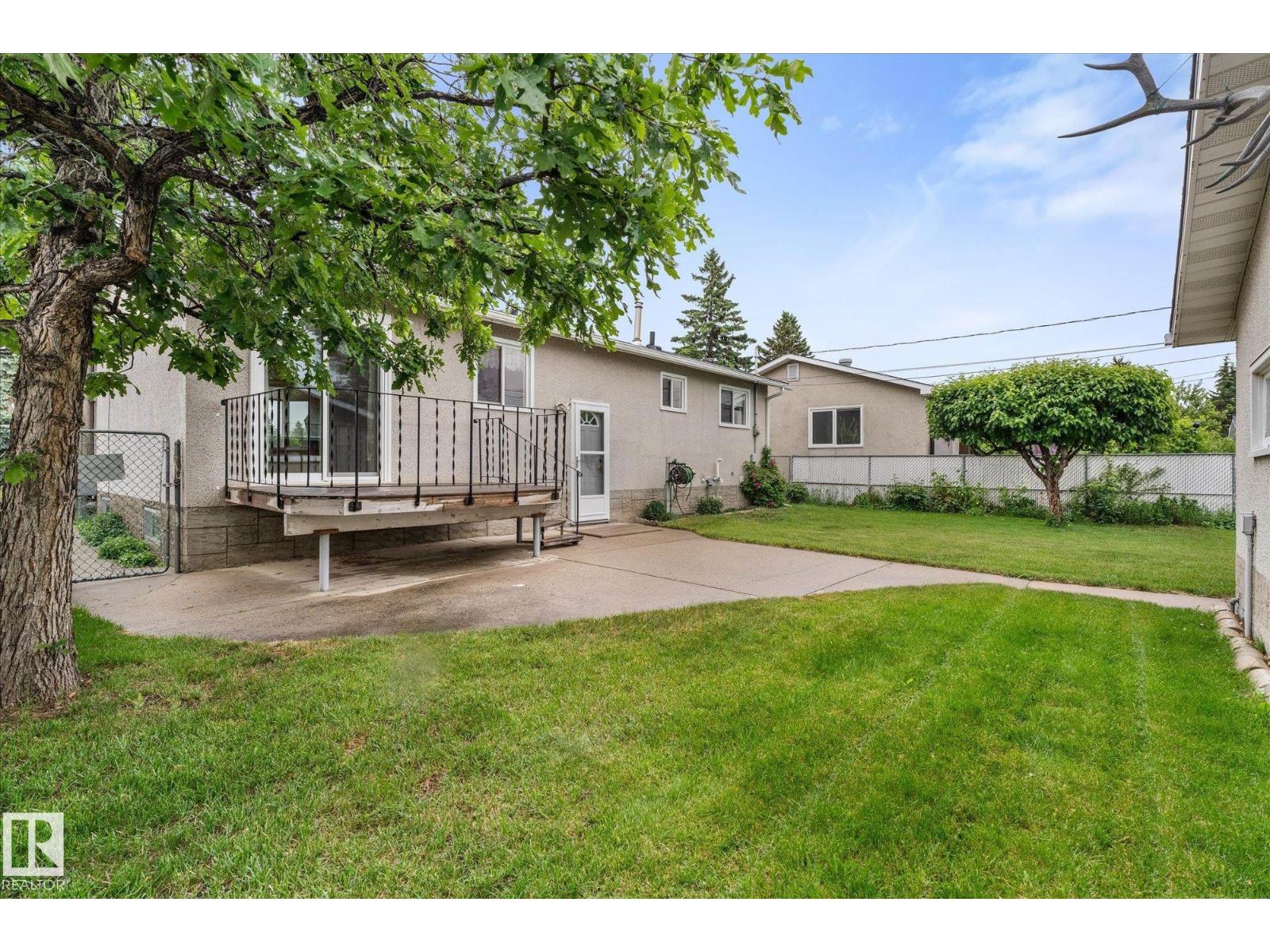 5927 138 AV NW — photo 35