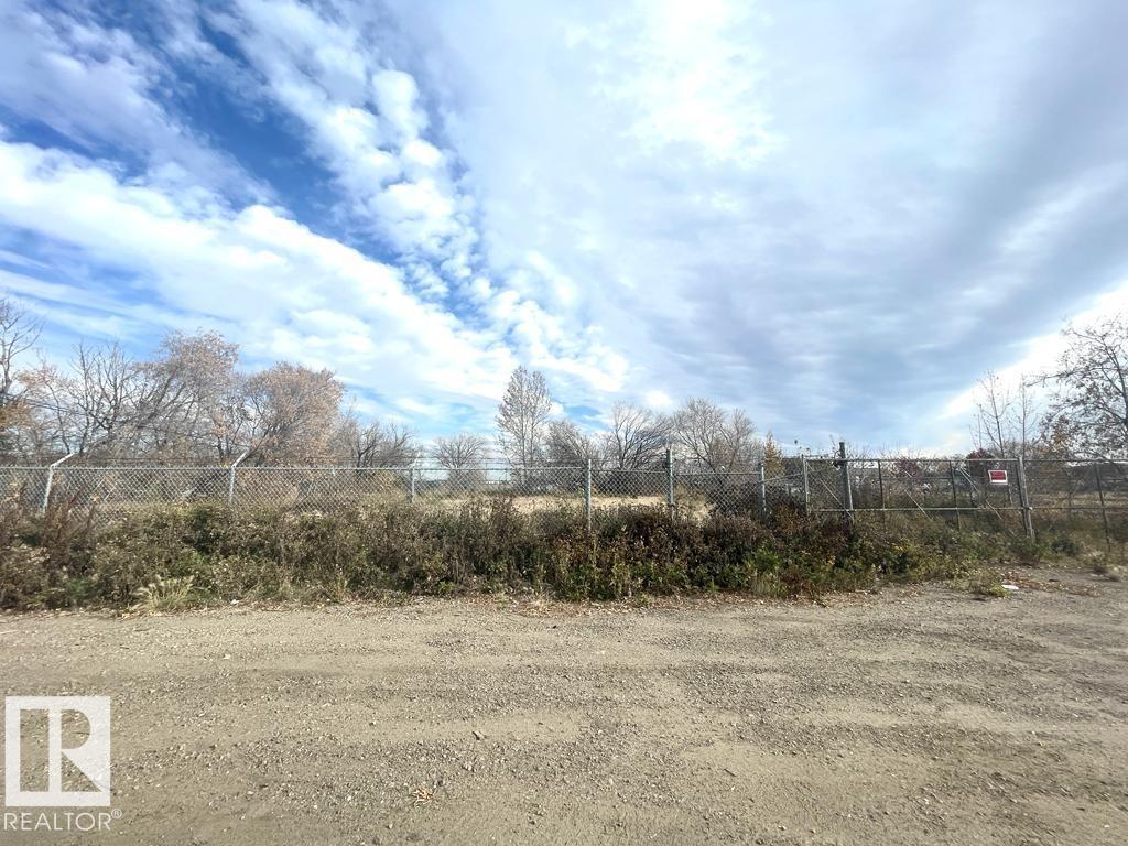 12433 49 ST NW - photo 3