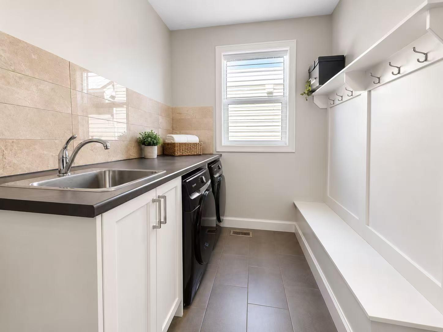 1945 PEREGRINE PLACE, Mt Woodside, Agassiz