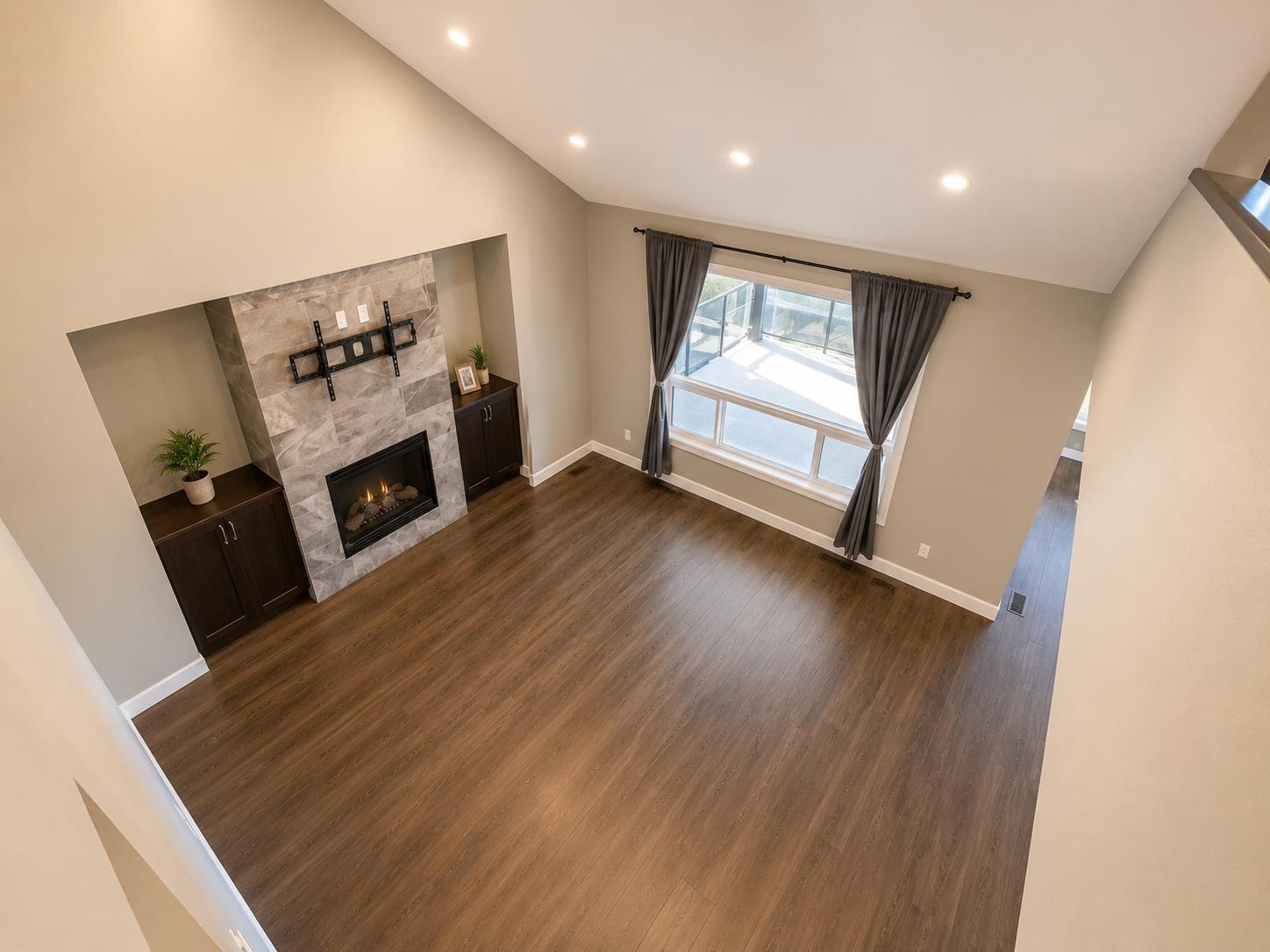 1945 PEREGRINE PLACE, Mt Woodside, Agassiz