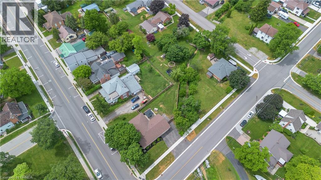 5 WALPOLE Drive - 41
