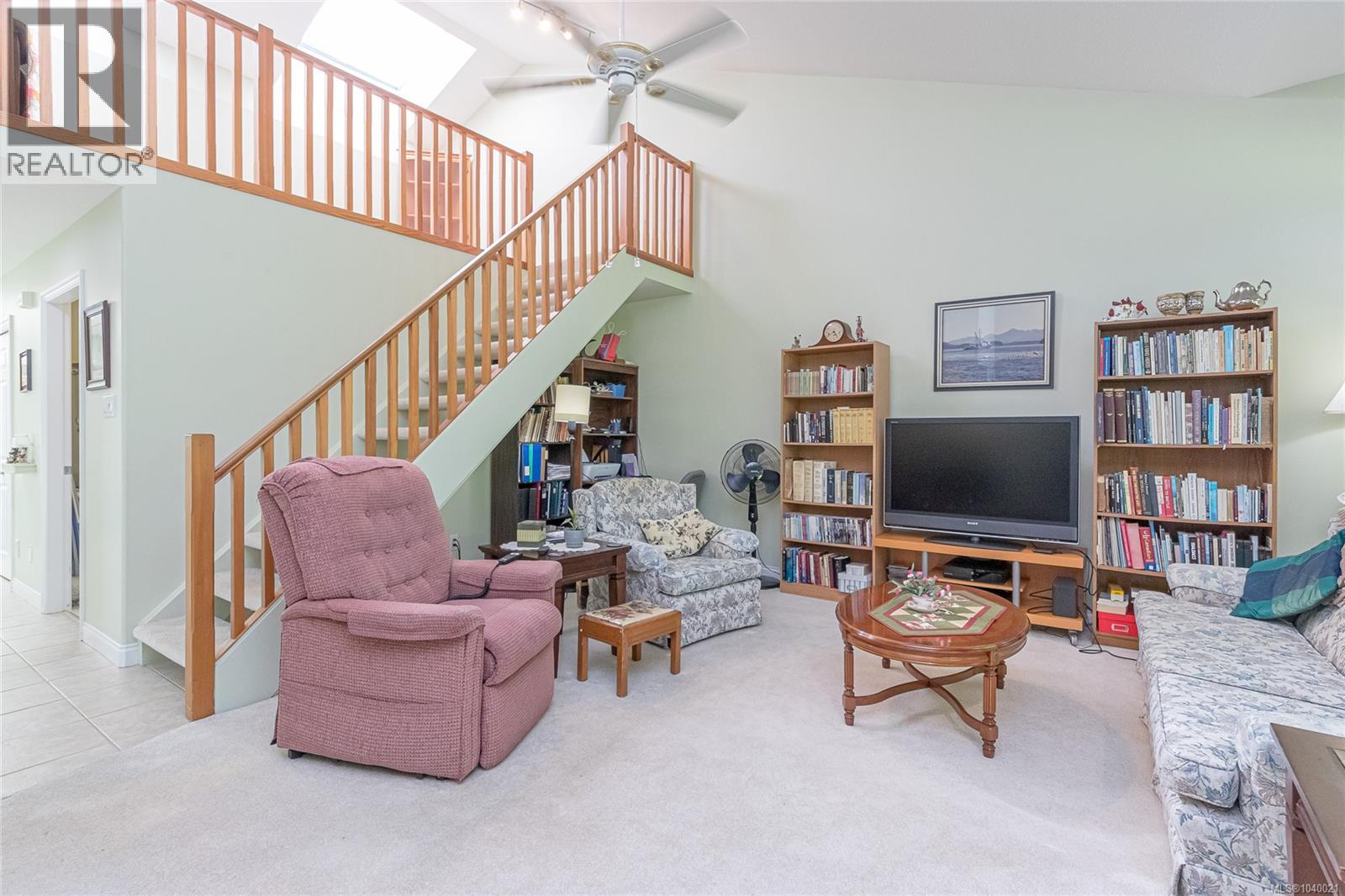 902 Lakes Blvd - 10