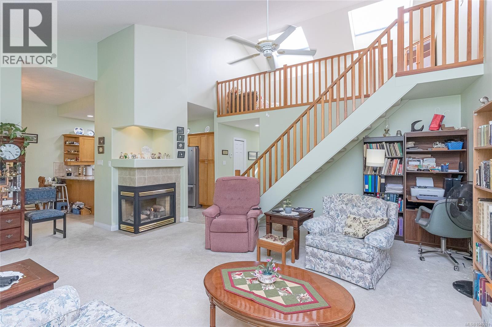 902 Lakes Blvd - 11