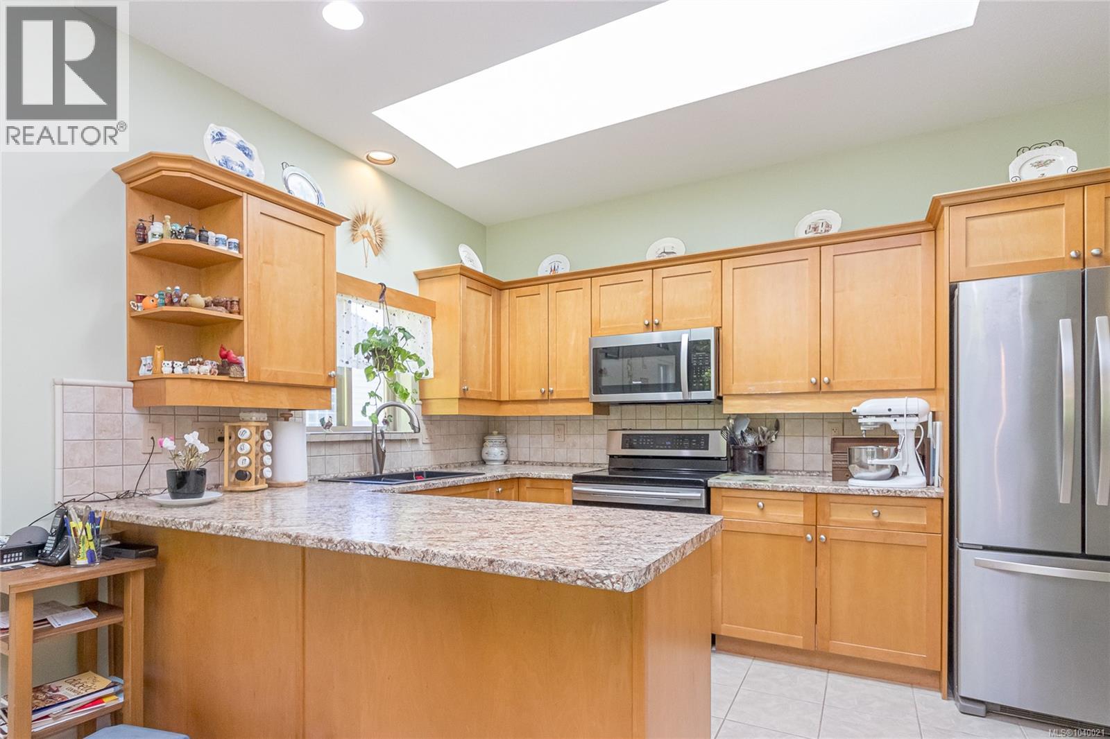 902 Lakes Blvd - 17