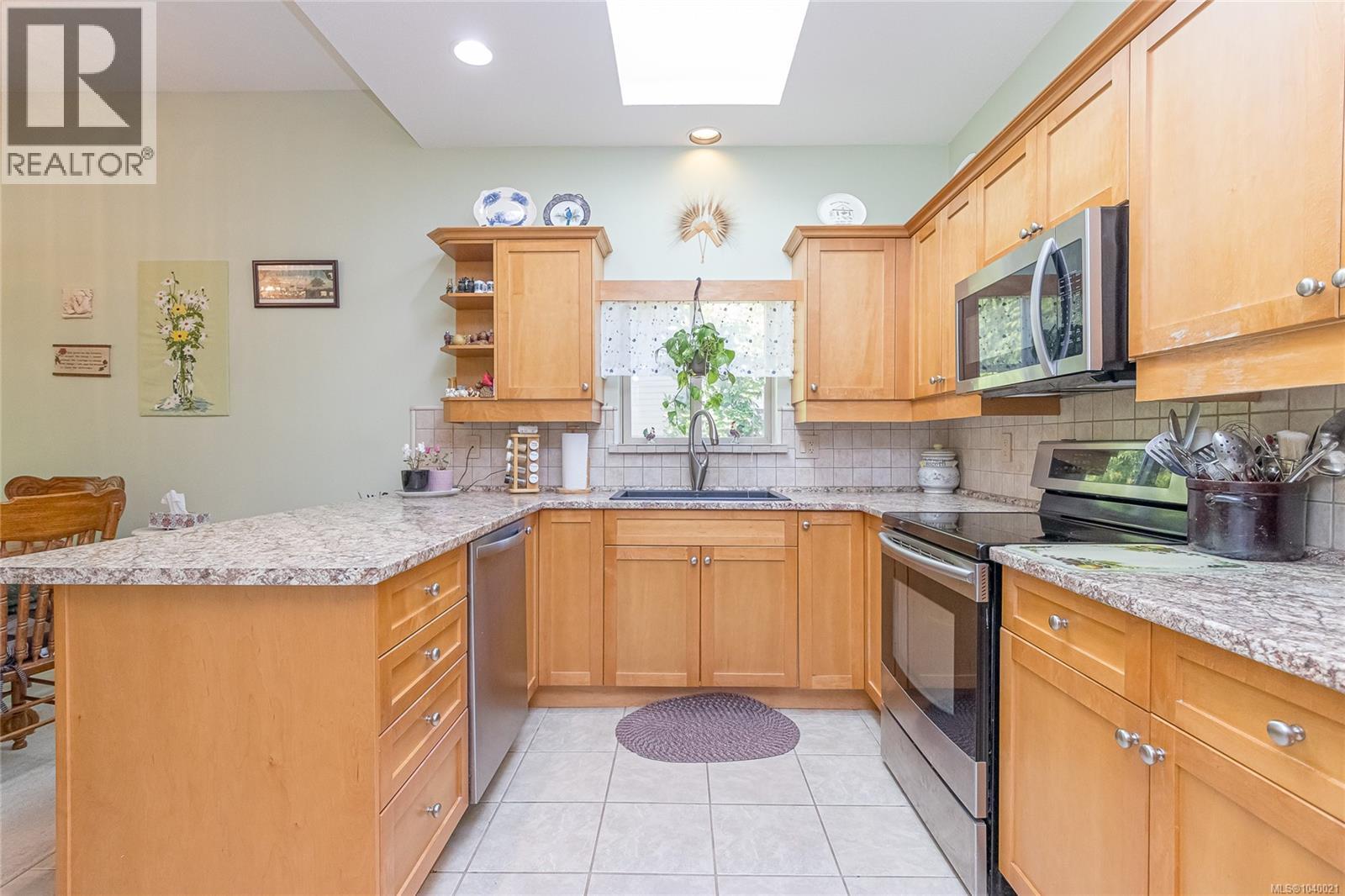 902 Lakes Blvd - 18
