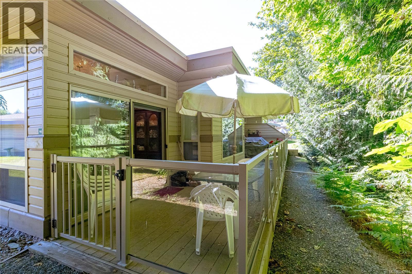 902 Lakes Blvd - 33
