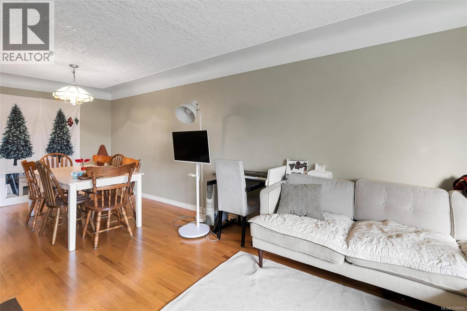 3410 Browning St - 5