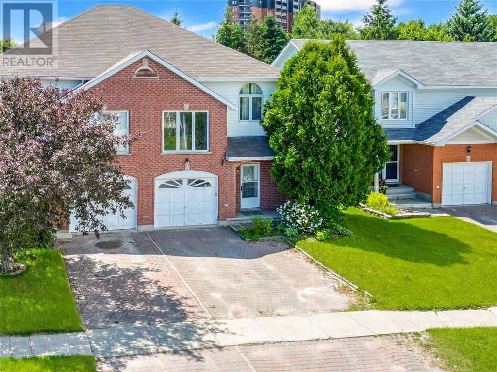 103 Lady Ashley Crt - 2