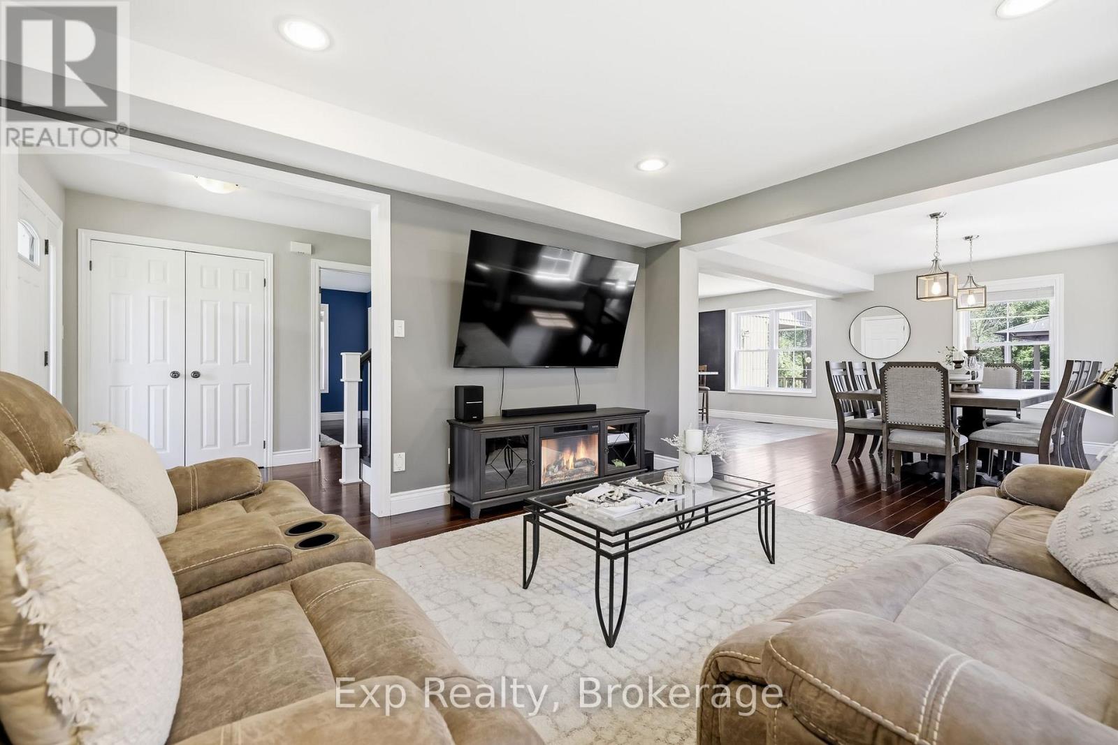 897 DINGMAN ROAD - 8