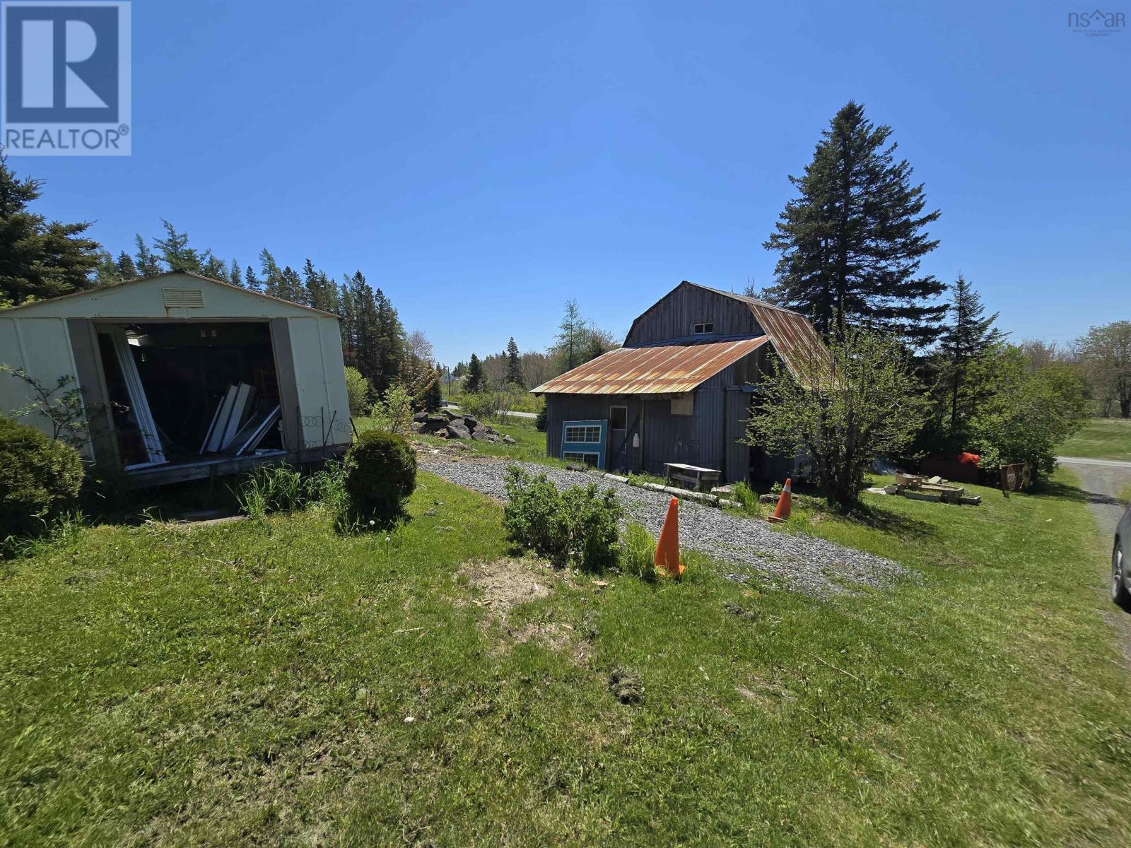 18540 Country Harbour Hwy 316 Highway - 34