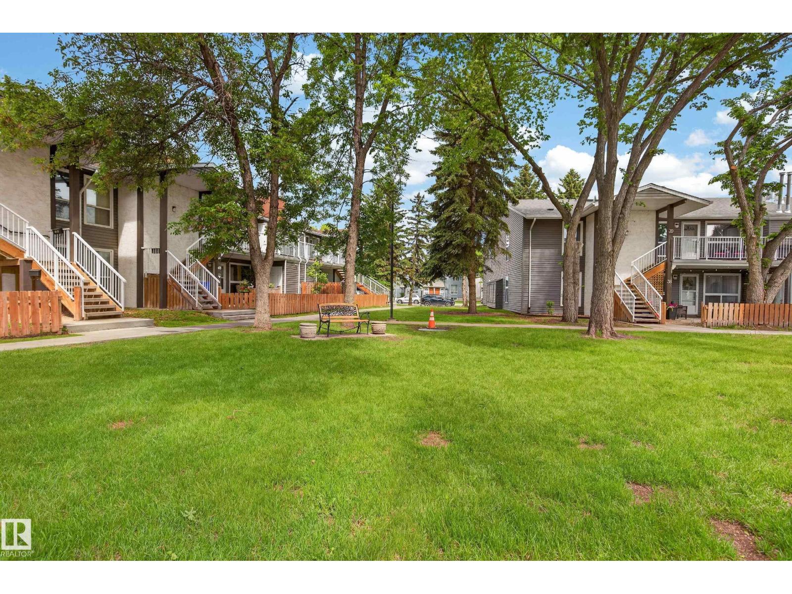 #35 3111 142 AV NW - 31