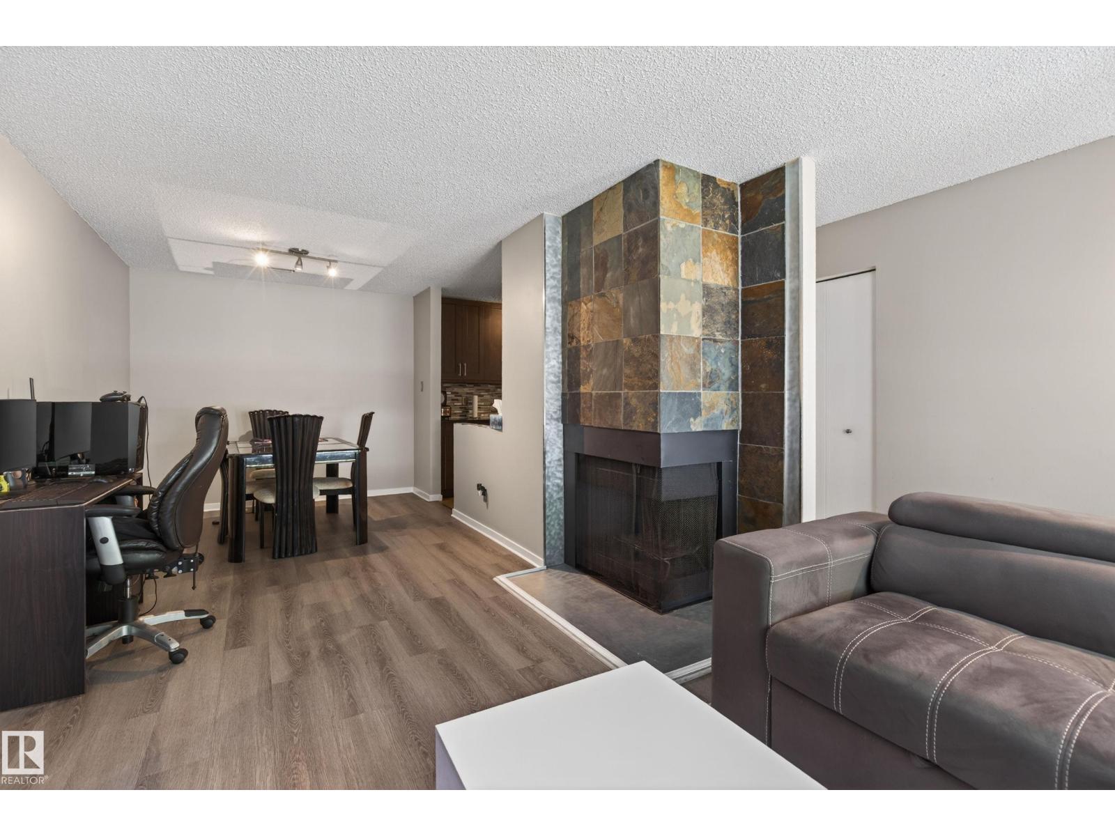 #35 3111 142 AV NW - 6