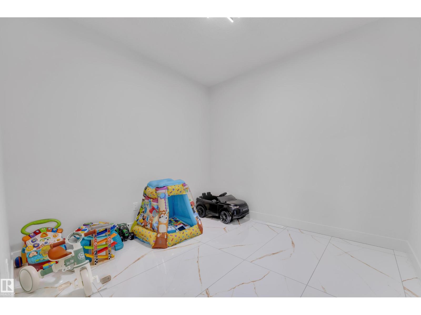 6008 19 ST NE - 11