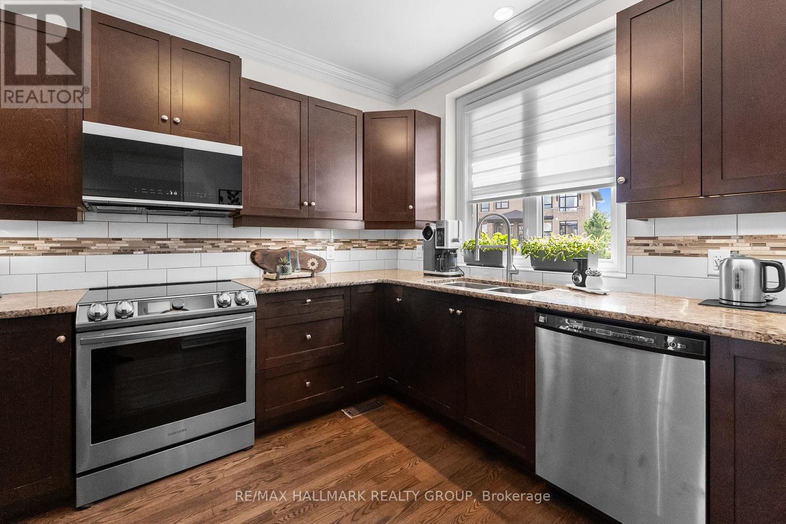 4 Bed, 4 Bath House for Sale in Ottawa – 115 BEATRICE DRIVE, Ottawa – MLS# X13459850 - Image 9