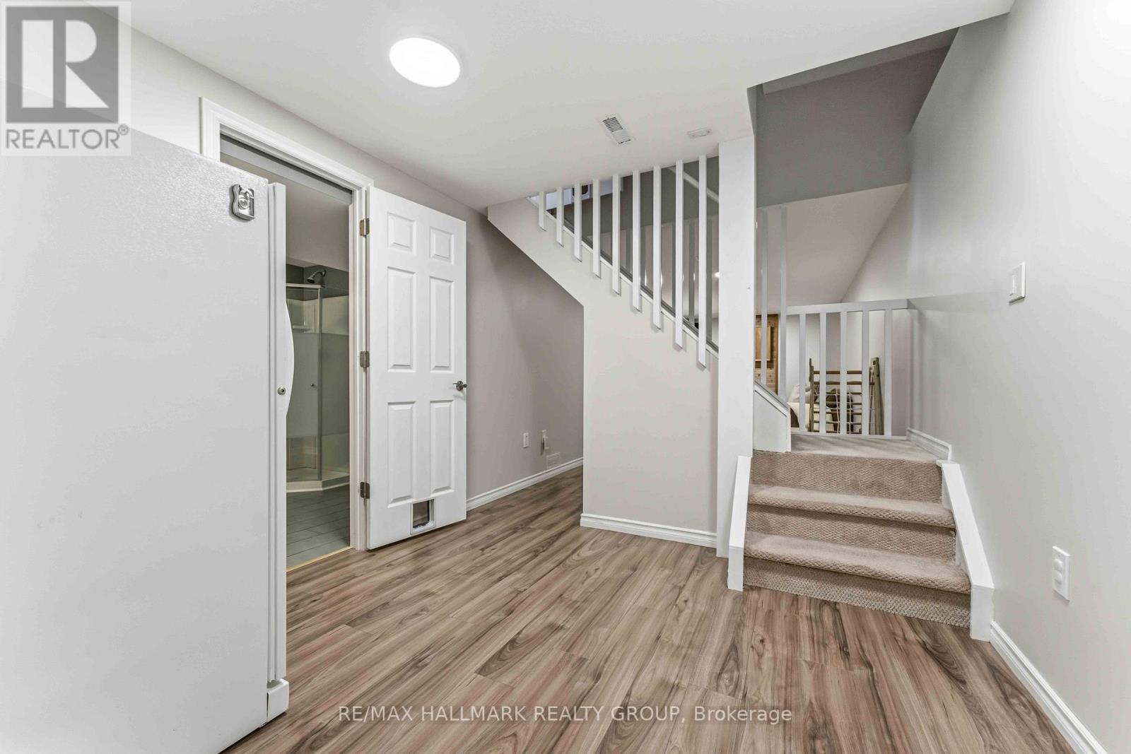 3 Bed, 3 Bath House for Sale in Ottawa – 352 MOCKINGBIRD DRIVE, Ottawa – MLS# X13459884 - Image 30